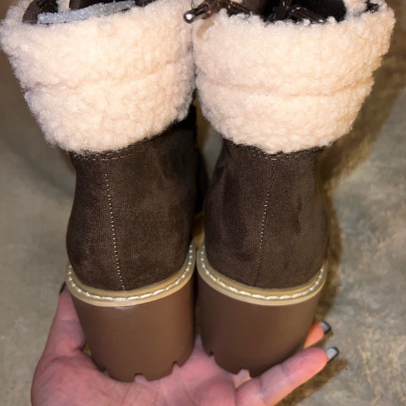 NIB CORKYS ” Squad “Chocolate Shearling Ankle Boots/ Booties - Picture 8 of 13